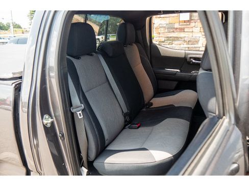 Used 2020 Toyota Tacoma 4x4 Double Cab image 20