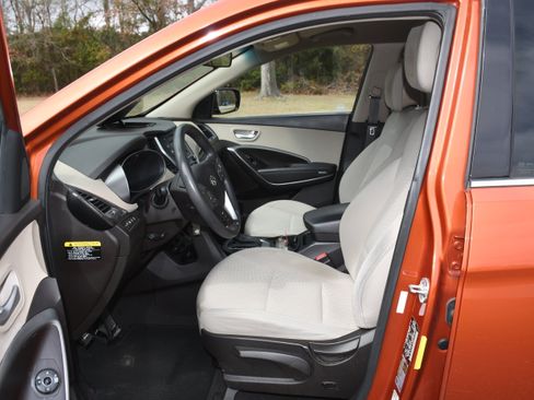 Used 2017 Hyundai Santa Fe Sport image 7