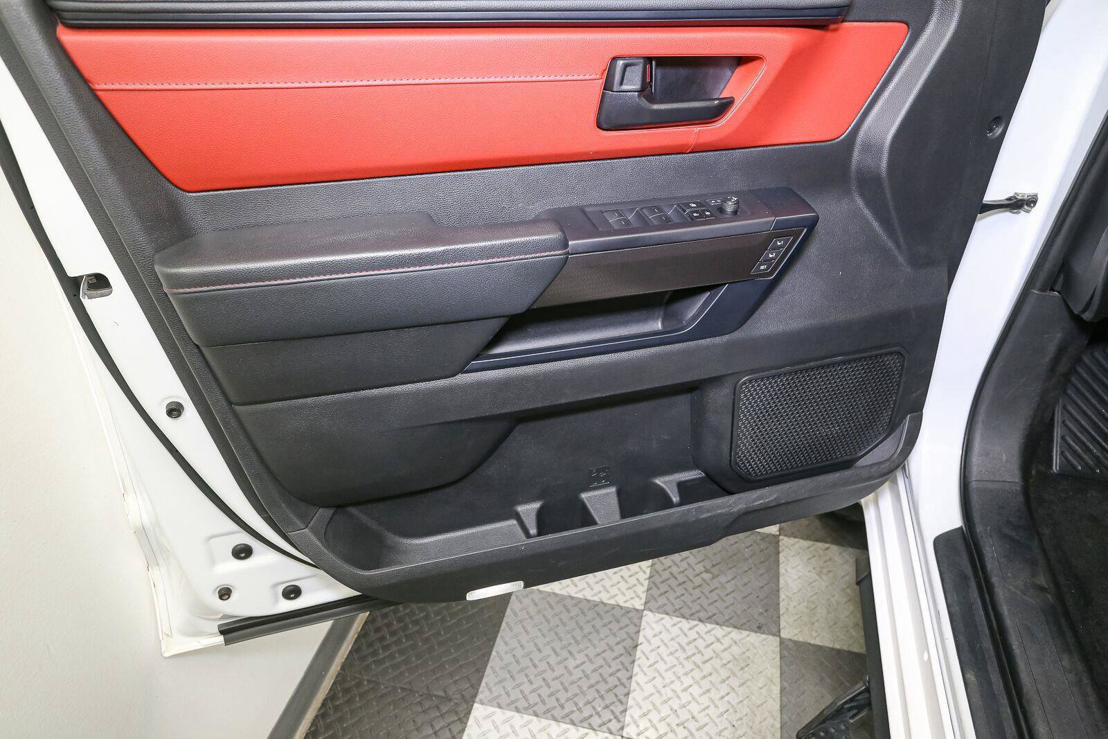 Used 2025 Toyota Tundra TRD Pro AWD/4WD image 44