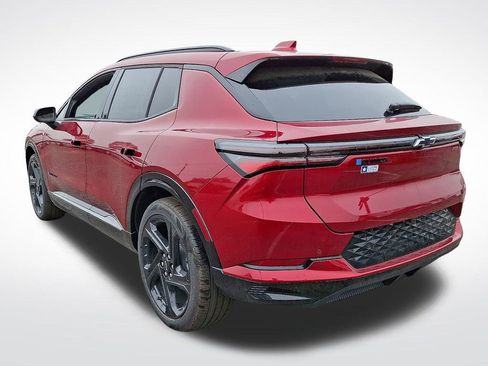 New 2025 Chevrolet Equinox EV RS FWD image 5