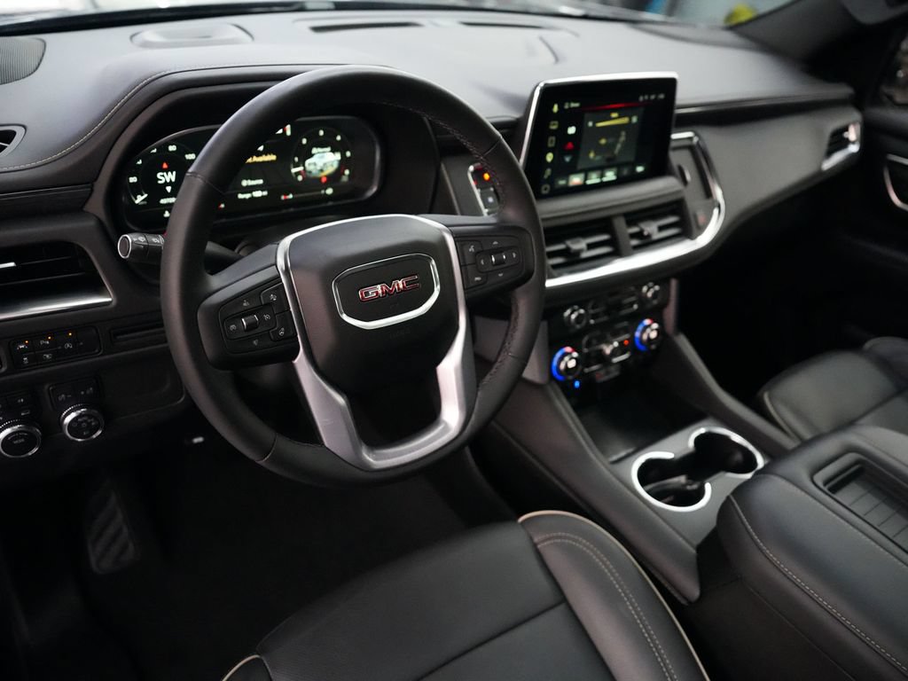 Used 2023 GMC Yukon SLT w/ SLT Premium Package AWD/4WD image 16