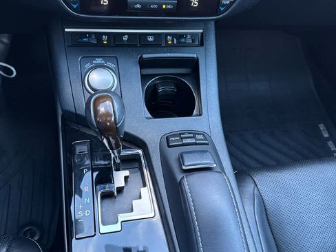 Used 2014 Lexus ES 350 w/ Luxury Package image 22