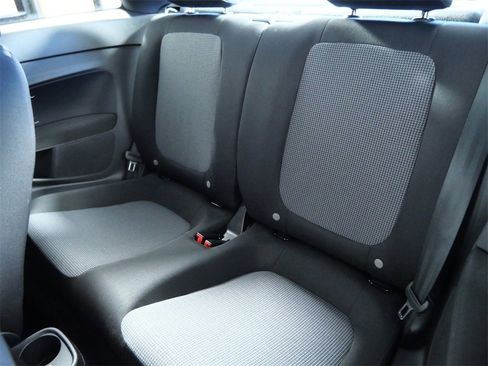 Used 2019 Volkswagen Beetle 2.0T S image 17