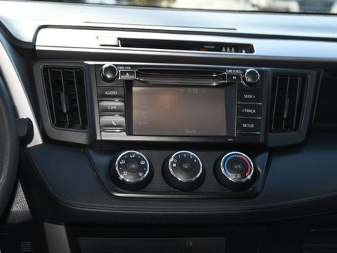 Used 2017 Toyota RAV4 LE image 16