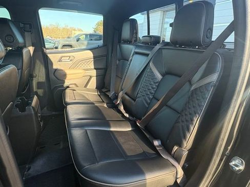 Used 2023 GMC Canyon Denali image 20