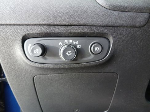 Used 2023 Buick Encore GX Preferred w/ Cold Weather Comfort Package image 32