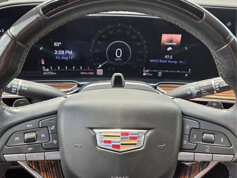 Certified 2024 Cadillac Escalade Premium Luxury AWD/4WD image 33