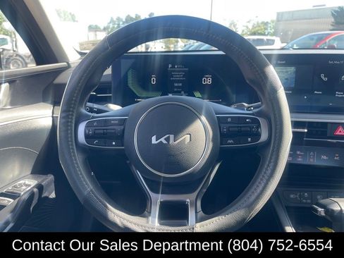 Used 2025 Kia K5 LXS image 16