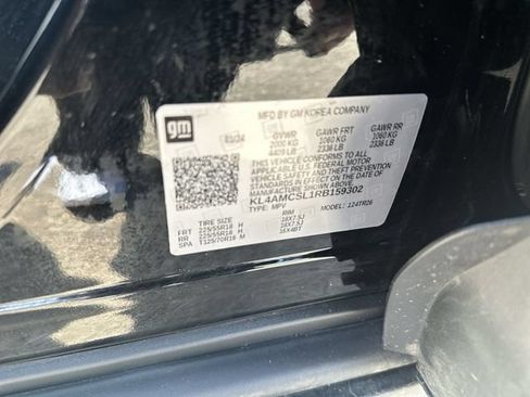 Used 2024 Buick Encore GX Preferred AWD/4WD image 36