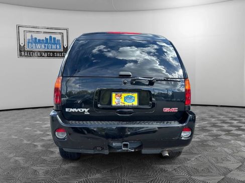 Used 2005 GMC Envoy XL SLE image 7