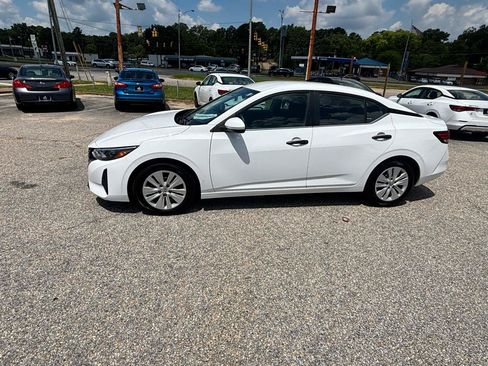 Used 2024 Nissan Sentra S FWD image 17