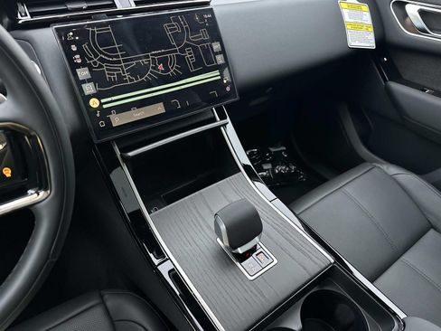 New 2026 Land Rover Range Rover Velar S AWD/4WD image 14