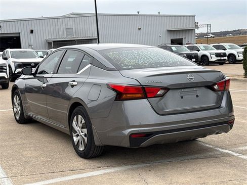 Used 2023 Nissan Altima 2.5 S image 7