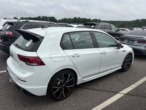 Used 2024 Volkswagen Golf R AWD/4WD image 2