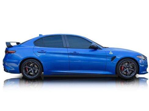 Used 2020 Alfa Romeo Giulia Quadrifoglio w/ Nero Edizione image 2