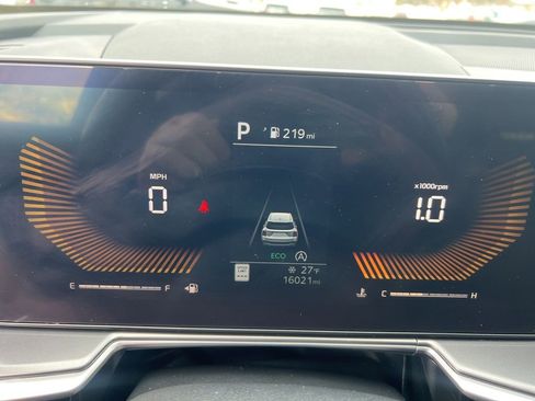 Certified 2025 Kia Sorento S image 61