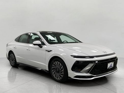 New 2026 Hyundai Sonata Limited FWD image 1
