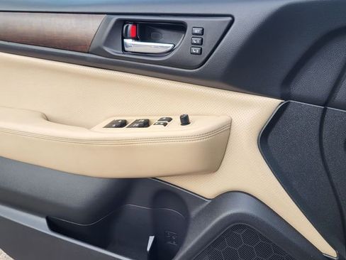 Used 2015 Subaru Outback 3.6R Limited image 13