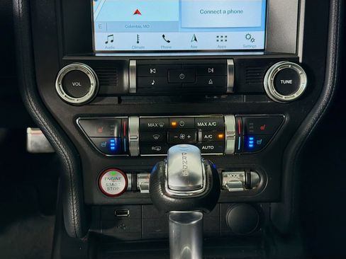 Used 2018 Ford Mustang GT Premium RWD image 18