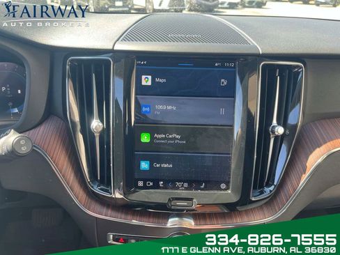 Used 2023 Volvo XC60 B5 Plus image 22