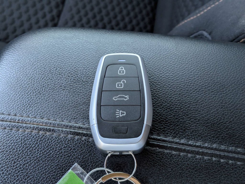 Used 2018 GMC Terrain SLE FWD image 31
