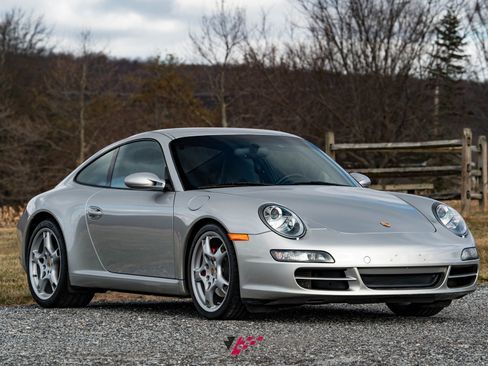 Used 2005 Porsche 911 Carrera S image 7