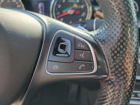 Used 2018 Mercedes-Benz E 400 4MATIC Sedan image 23
