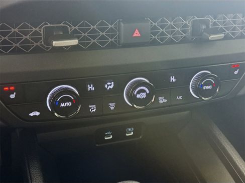 Used 2023 Honda Accord EX image 13