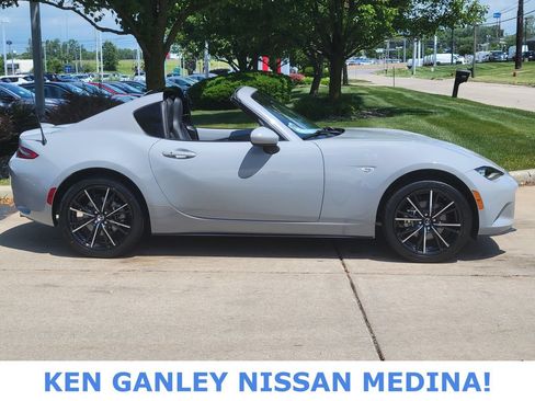 Used 2024 MAZDA MX-5 Miata RF Grand Touring RWD image 2