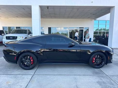 Used 2025 Ford Mustang GT w/ Mustang Nite Pony Package RWD image 8