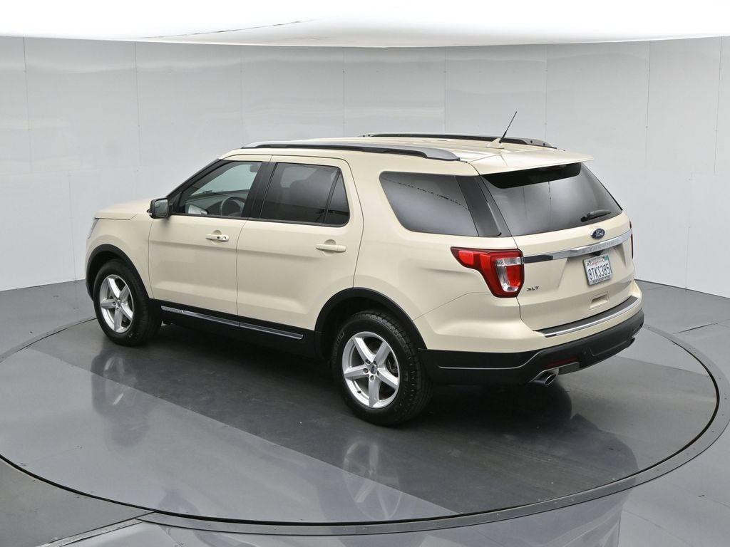 Certified 2018 Ford Explorer XLT w/ Equipment Group 201A FWD image 47