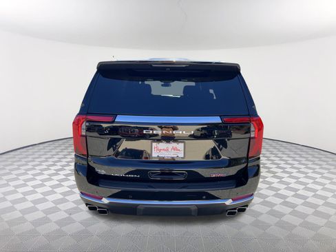 New 2026 GMC Yukon Denali image 7