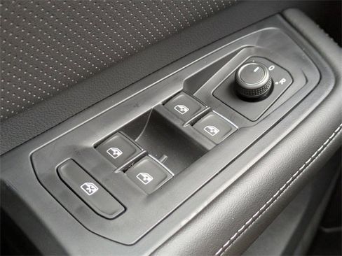 New 2026 Volkswagen Atlas SE image 24