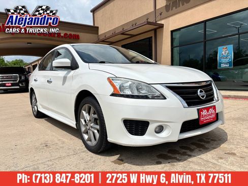 Used 2013 Nissan Sentra SR w/ Premium Pkg FWD image 1
