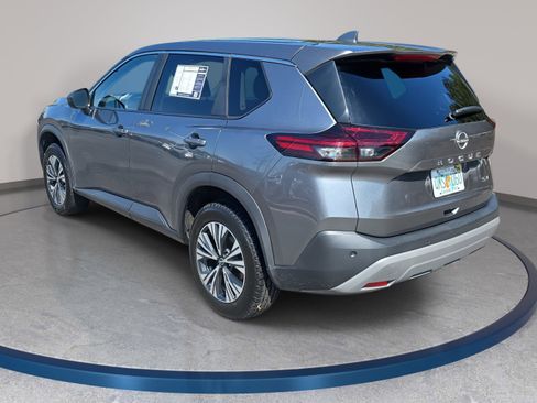 Used 2023 Nissan Rogue SV image 7