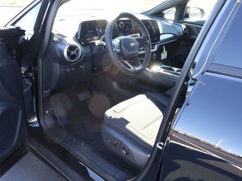 New 2026 Chevrolet Equinox EV LT w/ Comfort Package image 13