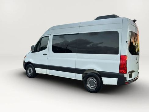 Used 2019 Mercedes-Benz Sprinter 2500 image 4