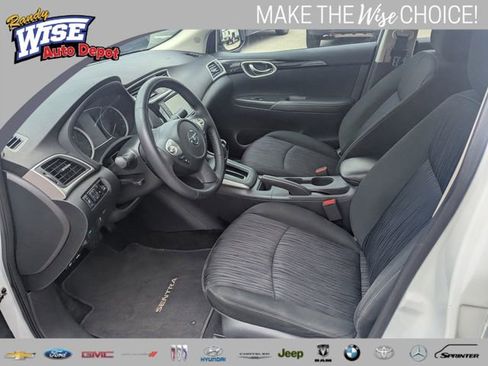 Used 2019 Nissan Sentra SV FWD image 9