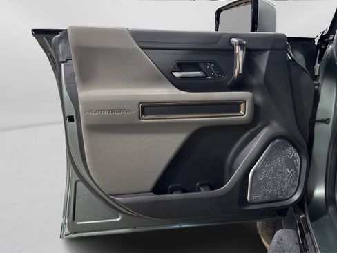 Used 2024 GMC Hummer EV 3X image 15