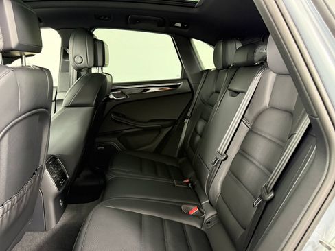 Certified 2026 Porsche Macan Turbo AWD/4WD image 21