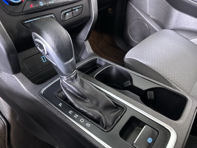 Used 2019 Ford Escape SE FWD image 16
