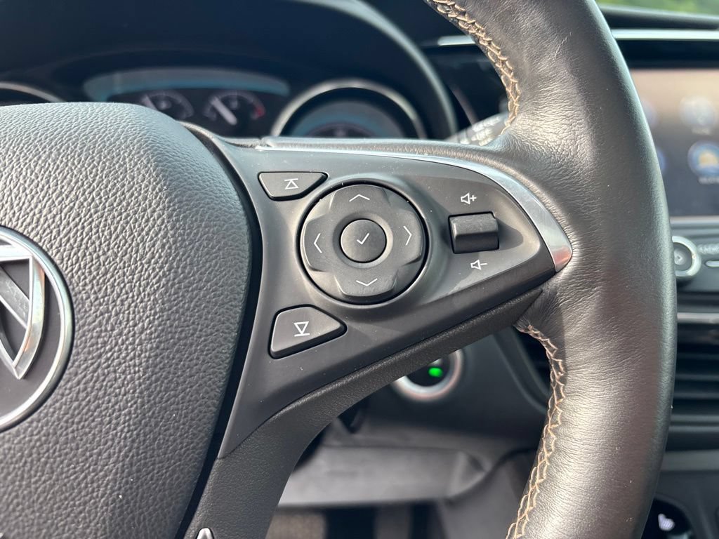 Used 2017 Buick Envision Essence AWD/4WD image 24