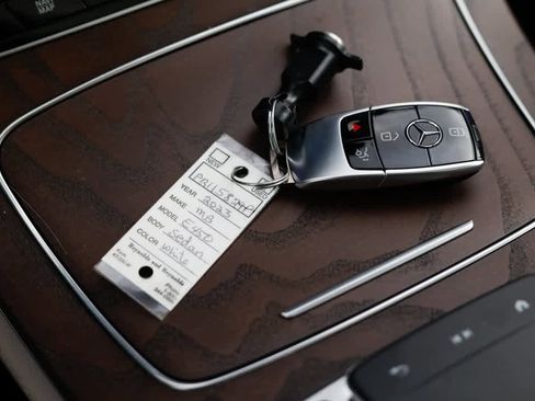 Used 2023 Mercedes-Benz E 450 4MATIC Sedan image 41