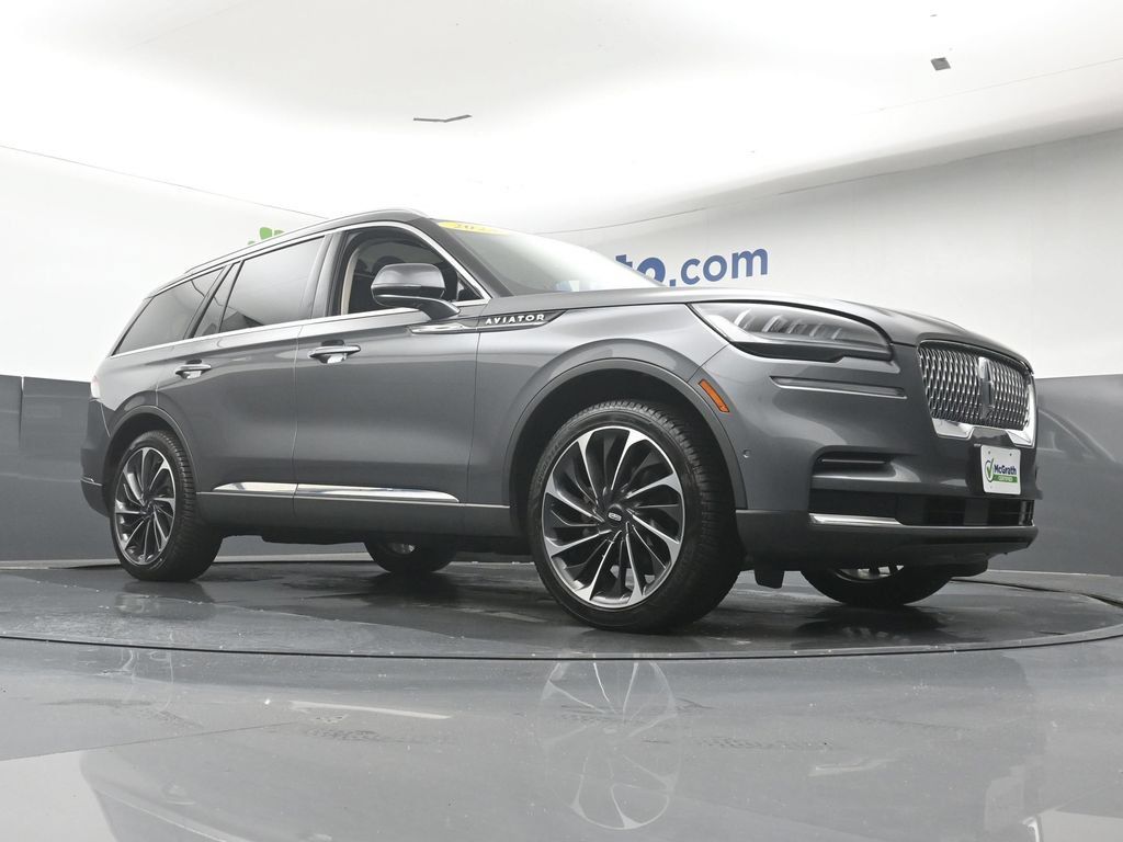 Used 2023 Lincoln Aviator Reserve w/ Equipment Group 201A AWD/4WD image 32