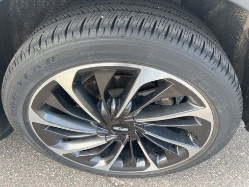 Used 2024 Lincoln Aviator Reserve w/ Equipment Group 201A AWD/4WD image 9