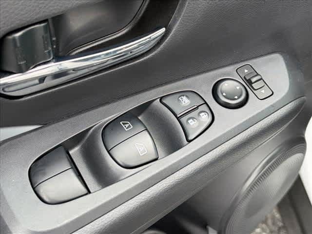 Used 2024 Nissan Kicks SR w/ SR Premium Package FWD image 15