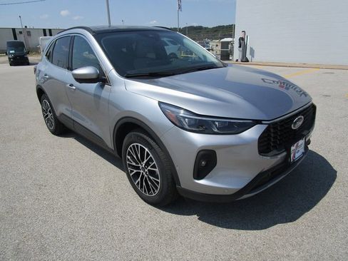 New 2024 Ford Escape SE w/ PHEV Premium Package image 6