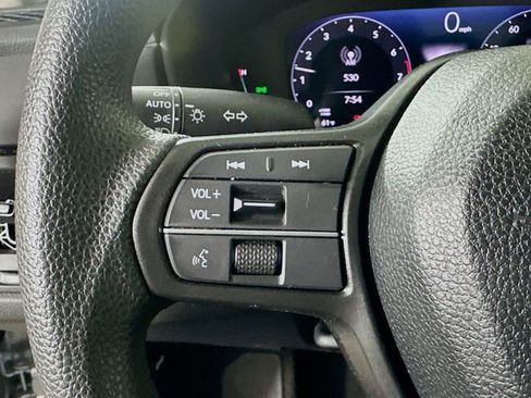 Certified 2025 Honda Accord LX image 9