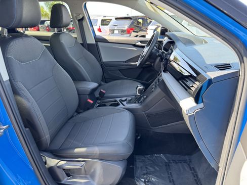 Used 2024 Volkswagen Taos SE image 37