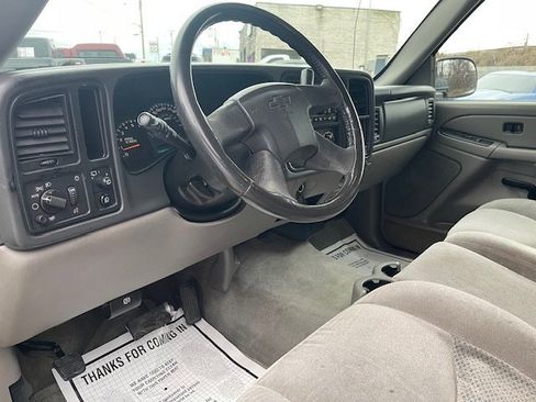Used 2004 Chevrolet Tahoe LS image 11